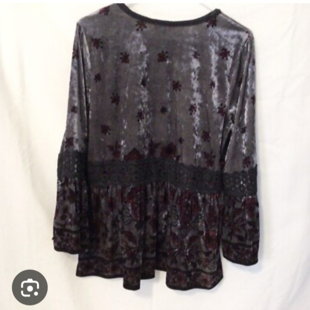 EUC MYSTREE Crushed Velvet Open Front Tie Tassel Bell Sleeve Cardigan M